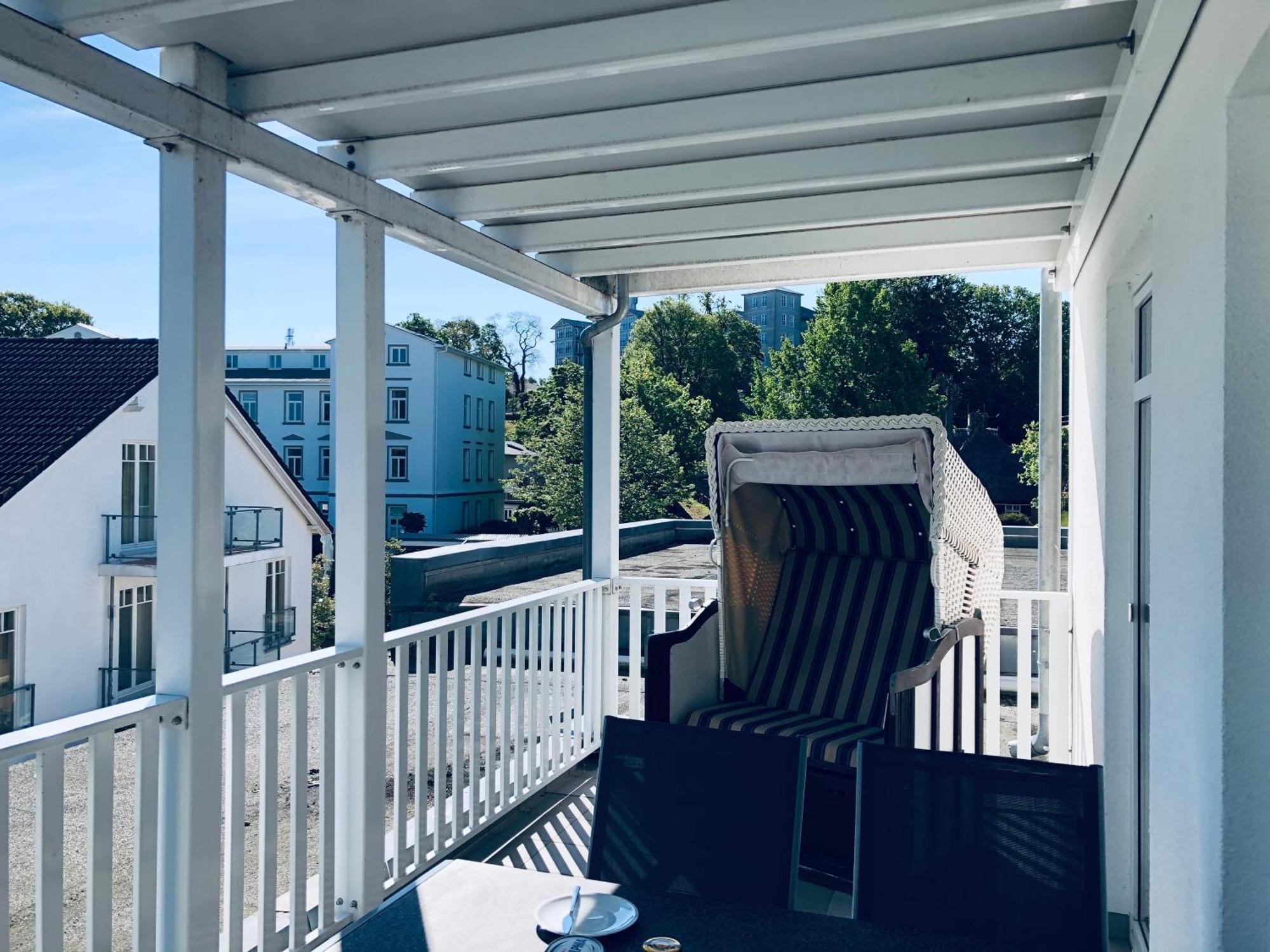 Ostseeurlaub-Goehren Ferienwohnung Sanddollar Im Haus Strandeck Esterno foto